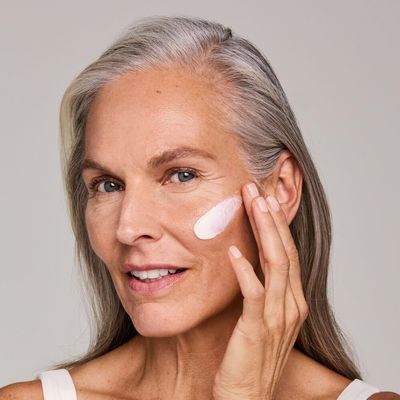 Este Lauder Resilience Multi-Effect Night Tri-Peptide Face and Neck Cream Moisturizer, 2.5 Ounce