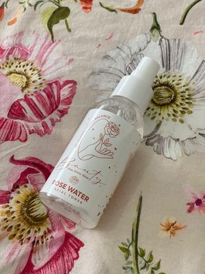 Beauty Hydrating Rose Water Facial Mist with Caviar Extract, Seaweed, Vitamin E and jojoba Oil