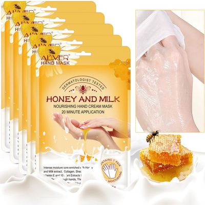 Hand Mask, 5 Pairs Hand Moisturizing Gloves Repairing Hand Mask for Extra Dry Skin Spa Masks, Exfoliating Hand Peeling Mask, Repair Rough Skin for Men &amp; Women (C)