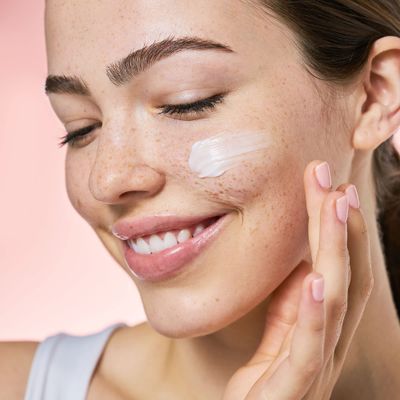 Bliss Vitamin C Eye Cream - Brightening & Hydrating Anti-Aging Treatment with 3-O-Ethyl Ascorbic Acid, Tri-Peptide & Licorice Root - Reduces Fine Lines, Boosts Collagen & Firms, 0.5 fl oz