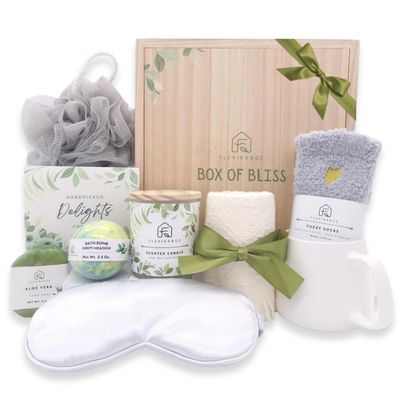 Gifts for Women, Christmas Gifts for Woman, Get Well Soon Gift Baskets for Women, Relaxing gifts for Women, Self Care Gifts, Spa kit for Woman, Wooden Box, Green Gifts for Sister, Friend