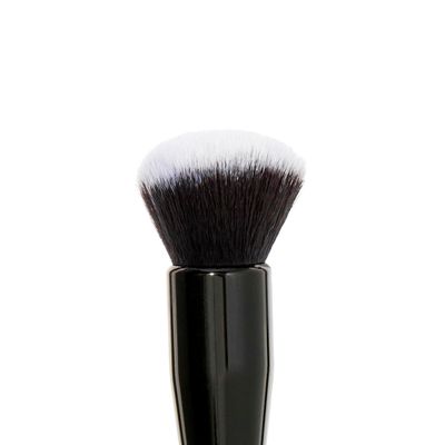 e.l.f. Ultimate Blending Brush, Dome-Shaped Makeup Tool For Applying &amp; Blending Foundation, Bronzer &amp; Blush, Made With Vegan, Cruelty-Free Bristles