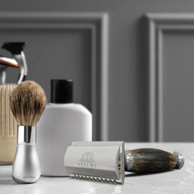 Velure Safety Razor - Premium Single Blade Razor for Men and Women, Double Edge, Safe and Quality Shaving, Wooden Handle for Exceptional Control, comes with 10 Platinum-Coated Stainless Steel Blades
