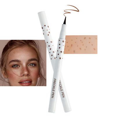 Rosarden Freckle Pen, Freckle Makeup Pen for Face, Waterproof Long Lasting Quick Dry Faux Freckle Pen, Soft Artificial Freckles Makeup Face Decoration, Create Natural Sunkissed Skin (Chestnut)