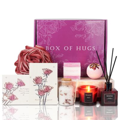 Homemory Gift Women Christmas Bath Sets Body Self Care, Best Spa Birthday Basket Scented Candle &amp; Reed Diffuser Kit Mom Friends Sister With Rose Card (Red)