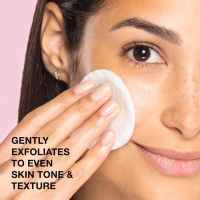 Neutrogena Skin Perfecting Daily Liquid Facial Exfoliant with 9% AHA/PHA Blend for Normal &amp; Combination Skin, Smoothing &amp; Brightening Leave-On Exfoliator, Oil- &amp; Fragrance-Free, 4 fl. oz