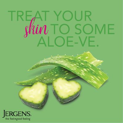 Jergens Soothing Aloe Body Lotion, Aloe Vera Body and Hand Moisturizer, Illuminating Hydralucence Blend, with Cucumber Extract, Dermatologist Tested, 21 Oz
