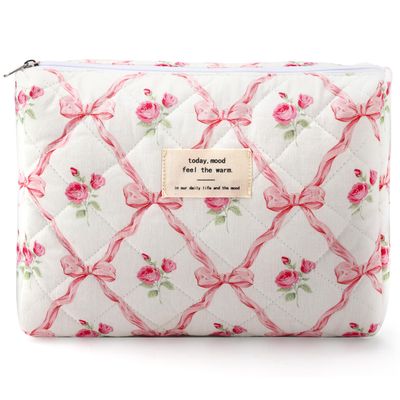 ZLSPTK Floral Makeup Bag Cotton Quilted Pink Bow Aesthetic Cosmetic Bag for Women Girls Cute Coquette Flower Makeup Pouch for Purse Large Trendy Travel Toiletry Bag Portable Zipper Cloth Skincare Bag