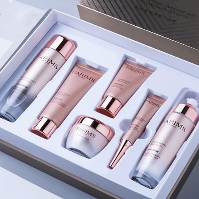 R RadiantRise Revitalizing Skin Care Set Moisturizing Skincare sets &amp; Kits For Women 6-In-1 Daily Skin Care Routine Valentine&#39;s Day Gift