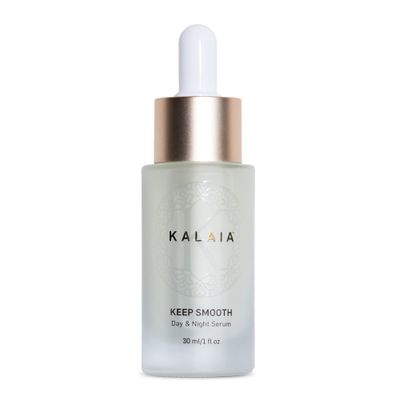 Kalaia Keep Smooth Day &amp; Night Serum | 30 mL | Skin Care Anti Aging Serum for Face, Neck &amp; Chest | With Hyaluronic Acid, Vitamin C, Water, &amp; Natural Ingredients for Youthful Glow, Smooth Skin