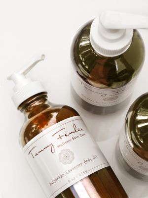 TAMMY FENDER - Natural Bulgarian Lavender Body Oil | Organic, Cruelty-Free, Non-Toxic | Soothe, Hydrate, + Nourish For Radiant, Soft Skin | For All Skin Types (8 oz | 218 g)