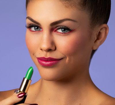 L'Paige LGR - GREEN CHANGEABLE Lipstick, Aloe Vera Based, Long-lasting, Moisturizing
