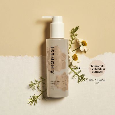 Honest Beauty Gentle Gel Daily Face Cleanser | Calms + Refreshes, Sensitive Skin Friendly | Chamomile + Calendula Extracts | EWG Verified + Cruelty Free | 5 fl oz