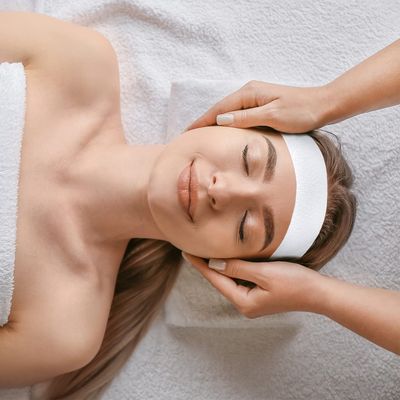 Nujzuir 100 Pieces Disposable Facial Headbands for Women Individual Wrapped Elastic Makeup Head Band Headwraps for Facials Skincare Spa