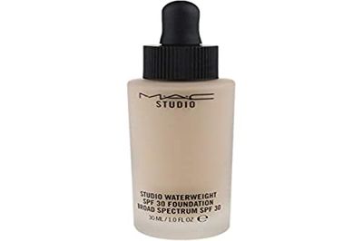 MAC STUDIO WATERWEIGHT SPF 30 /PA++ FOUNDATION