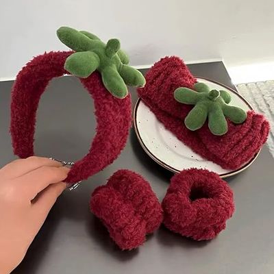 Ivyu Spa Skincare Headbands&amp; Wristband SetCute Strawberry Makeup Headband For Women Girls,Non Slip Sponge HeadbandSkincare-Padded Soft Thick Terry Cloth Hair Band Accessory.