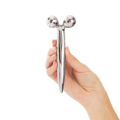 Plum Beauty Contouring Face Roller - Skin Care Face Massager Tightens &amp; Tones Skin Appearance, Improves Complexion, and Reduces Aging &amp; Wrinkles, Silver