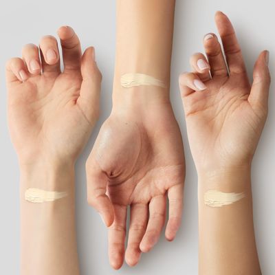 NARS Light Reflecting Foundation - Advanced Makeup-Skincare Hybrid 30ml (Siberia 0) 1 Ounce (Pack of 1)
