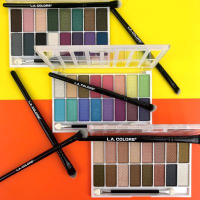 L.A. COLORS 16 Color Eyeshadow Palette, Haute, 1.02 Ounce (LA74202)