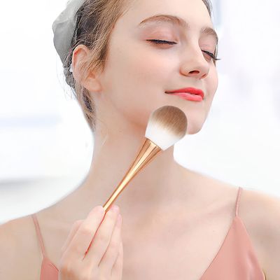 Large Powder Makeup Brush, Blush Brush For Setting Powder, Bronzer, &amp; Blush, Complete Coverage, Large Fluffy Powder Brush, Vegan Makeup Brush, Cruelty-Free &amp; Synthetic Bristles (Rose Gold)