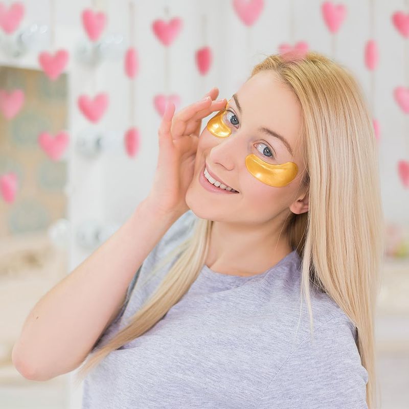 LE GUSHE Under Eye Mask &amp; Under Eye Patches (30 Pairs) - Gold Eye Mask with Amino Acid, Cooling Eye Care for Wrinkles, Puffy Eyes &amp; Dark Circles - Gifts for Women