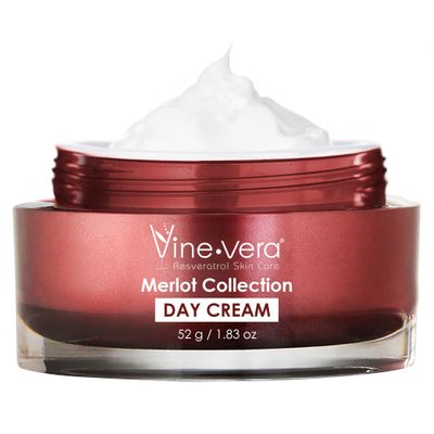 Vine Vera Resveratrol Merlot Moisture Day Cream Resveratrol Skin Care Face Moisturizer - Merlot Face Cream for All Skin Types Products for Anti Aging - 52 G / 1.83 Oz