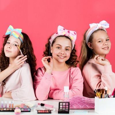 Wrahonbi 3PCS Spa Headband with Wristband Set,Makeup Headband, Bow Headband for Washing Face, Teen Girls Fuzzy Skincare Headbands, Hair Bands for Women Purple Pink