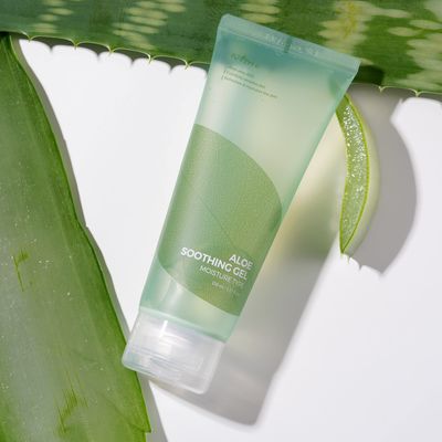 IsNtree Aloe Soothing Gel, Moisture 150ml, 5.07 fl.oz | Aloe vera 80% | Comforts sensitive skin | Refreshes &amp; Hydrates the skin