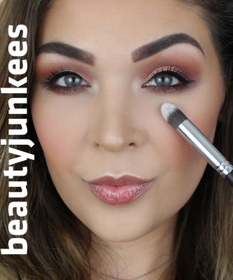 Small Concealer Brush Under Eye - Mini Tapered Kabuki Makeup Brush for Blending, Setting, Contour Eyeshadow, Powder, Cream Make Up, Vegan Synthetic