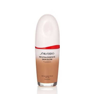 Shiseido RevitalEssence Skin Glow Foundation SPF 30, 410 Sunstone - Buildable, Medium Coverage - 24-HR Hydration &amp; 12-HR Wear - Transfer, Crease &amp; Fade Resistant - Non-Comedogenic - All Skin Types