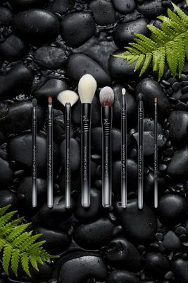 Sigma Beauty - Sigma x Samantha Ravndahl Brush Set - Includes 8 Makeup Brushes