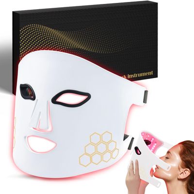 YOEYOU Red Light Therapy for Face, Infrared LED Face Mask Light Therapy 4 Light Waves with 850nm Near Infrared, Portable Rechargeable Red Light Therapy Mask Skincare Device for Facial Rejuvenation