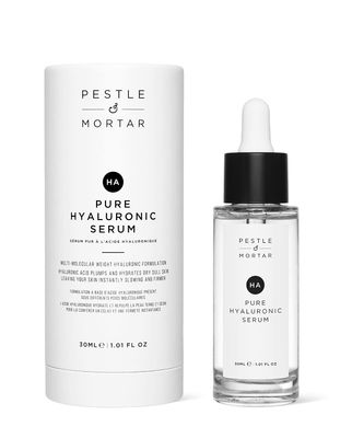 Pestle &amp; Mortar 2% Pure Hyaluronic Acid Serum for Face, with Vitamin B5, Anti-Ageing, Hydrating Facial Moisturizer - Deep Hydration and Fragrance Free 30ml/1 oz