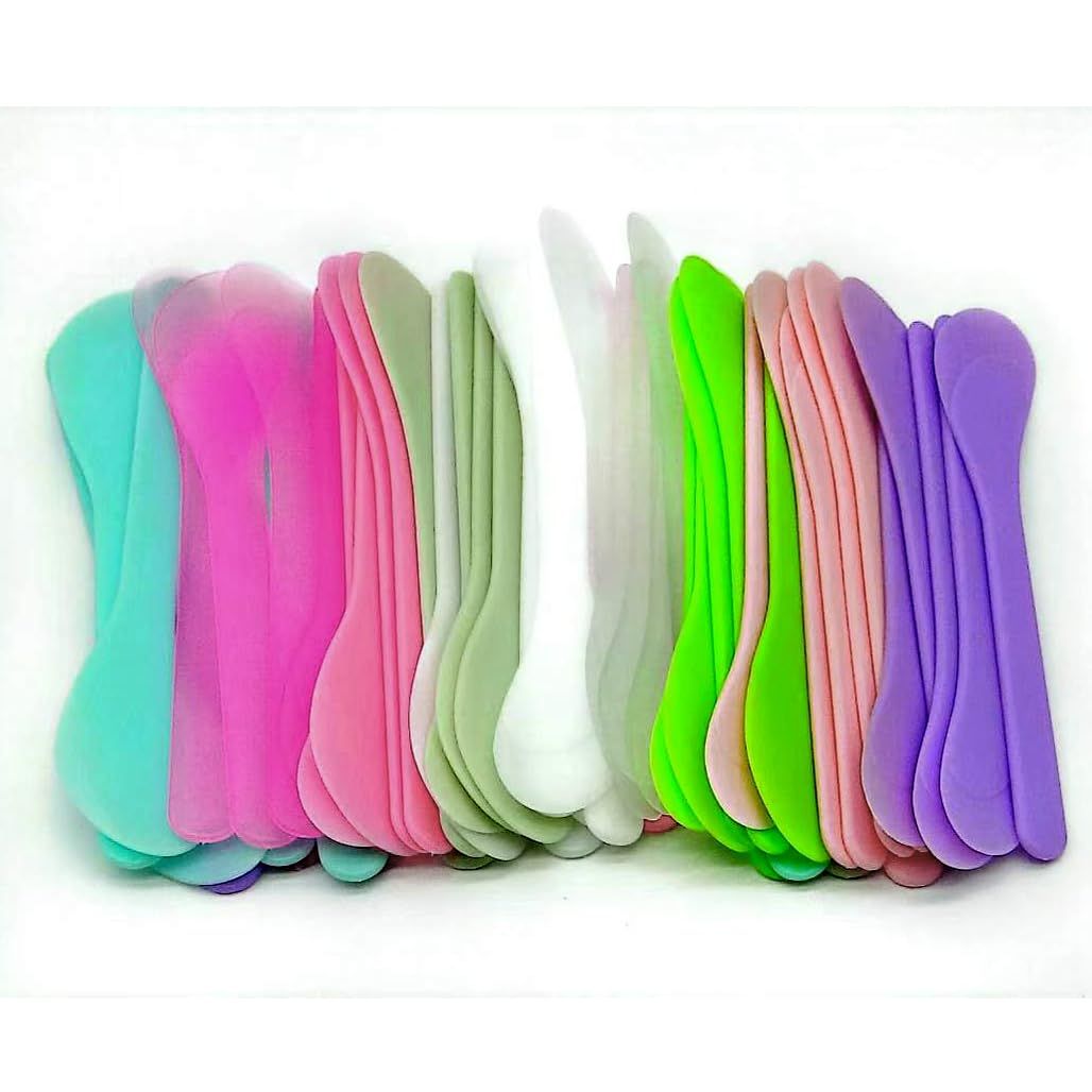 Wopanxye 50 Pack Travel Spatula for Cosmetics, Bulk Disposable Makeup Spatulas Plastic Scoop, 5.12&quot;x 1.18&quot;, Skincare Facial Mask Cream Spoon Stick Tip for Cosmetic Mixing, Sampling, Waxing, 9 Colors