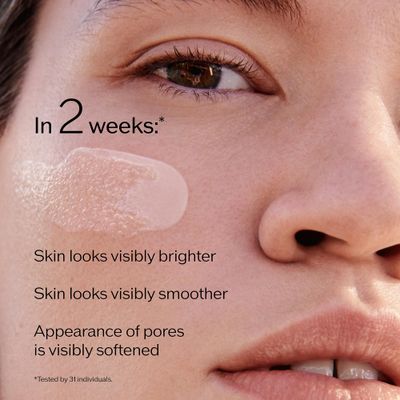 Shiseido Urban Environment Vita-Clear Sunscreen SPF 42 - Invisible Formula with Vitamin C - No-Shine, Makeup Effect for 8 Hours - Non-Comedogenic - 30 mL