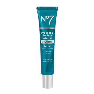 No7 Protect &amp; Perfect Intense Advanced Serum - Rice Protein &amp; Alfalfa Complex for Fine Lines and Wrinkles - Anti Aging Facial Serum with Matrix 3000+ Technology (30 ml)