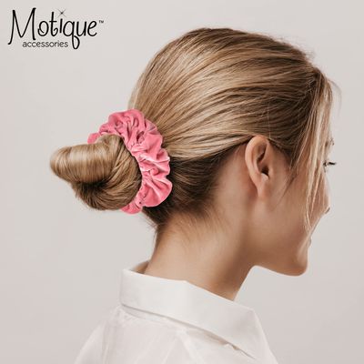 Black Jumbo Velvet Scrunchy