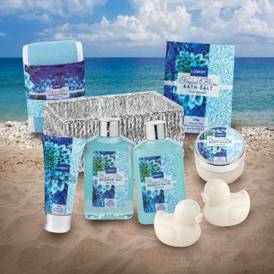 Valentines Day Gift Basket in Heavenly Ocean Bliss Scent - 9pc Bath & Body Set - Shower Gel, Bubble Bath, Bath Salt, Body Lotion & more! Great Wedding, Anniversary, Birthday, Graduation Gift for Women