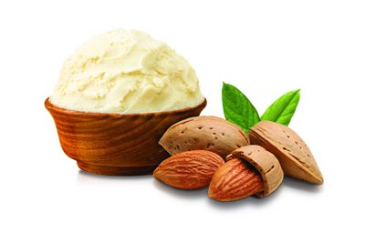 Giovanni Frizz Be Gone Taming Cream - Natural Hair Smoothing Formula with Shea Butter & Sweet Almond Oil, Macadamia, Color Safe, Vegan, 2chic - 5.1 oz. (Pack of 1)