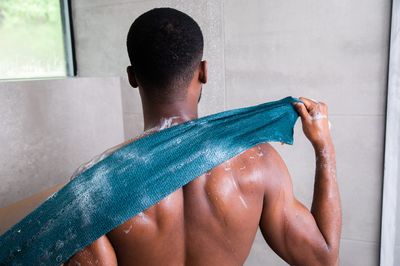 Cleanlogic Body Exfoliating Cloth, Stretchy Sport Exfoliator Bath and Shower Washcloths Ideal for Post-Workout Cleanse, Daily Skincare Tool, 3 Count Value Pack