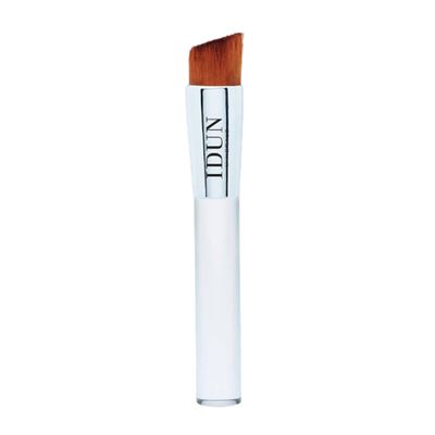 Idun Minerals - Liquid Foundation Brush - Slanted Flat Surfaced Brush For Liquid Foundation - Myriad Of Tightly Packed Fine Bristles - Softly Blend Out Liquid Textures - For Evenly Coated Skin - 1 Pc