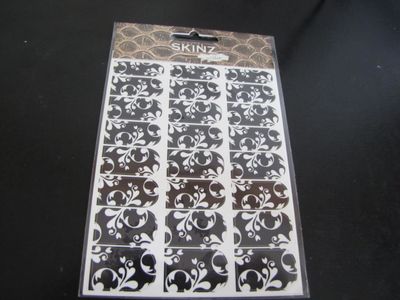 Skinz Nail Decals 24 Count Black and White Floral