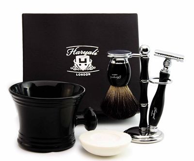 Pure Badger Hair Shaving Set in Black.The Set Contains Shaving Brush,4 Different Type of Razor to Choose, Shaving Brush &amp; Razor Holder,Shaving Mug with soap.Perfect for HIM (De Safety Razor)