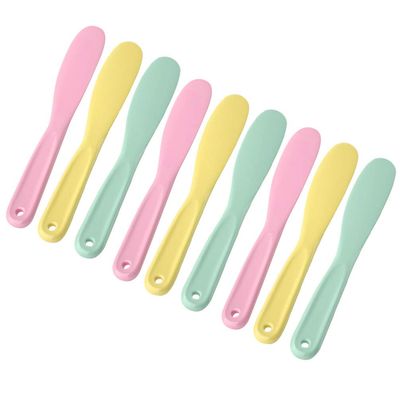 Lurrose 9Pcs Makeup Spatulas Reusable Facial Cream Mask Tip Spatulas Plastic Cosmetic Scoops for Mixing and Sampling Travel (Random Color)
