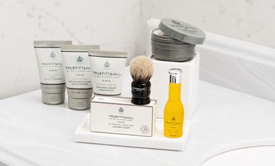 Truefitt & Hill Pre-shave Oil - Ultimate Comfort - Essential-Oil Based Ingredients that Moisturize, Heal, and Conditions Skin, Softens Hair Before Shave - 2 oz.