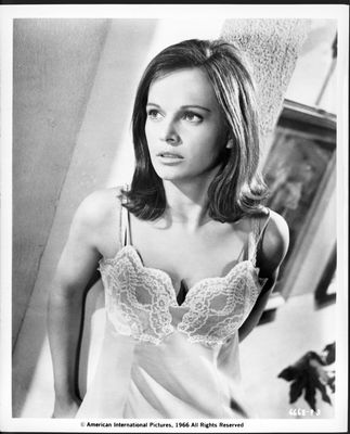 Posterazzi Dr. Goldfoot And The Girl Bombs Laura Antonelli 1966 (5026447) Photo Poster Print, (16 x 20)