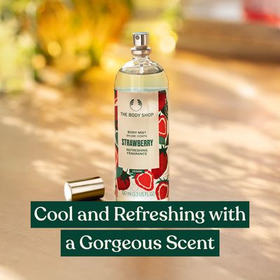 The Body Shop Strawberry Body Mist - Refreshes and Cools with a Sweet Fruity Scent - Vegan - 3.3 oz