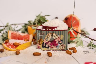 Barefoot Venus Epsom Salt Bath Soak with Cocoa Butter (Ruby Red)