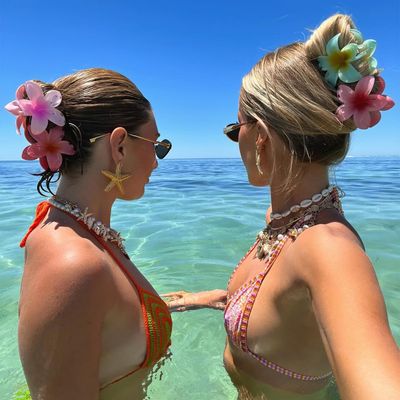 ISCRM Flower Hair Claw Clips for Women Girls,Cute Big Claw Clips for Thick/Thin Hair Claws,Plumeria Hibiscus Hawaiian Flower Hair Clips for Hair,Summer Beach Hair Accessories Gifts (colorful)