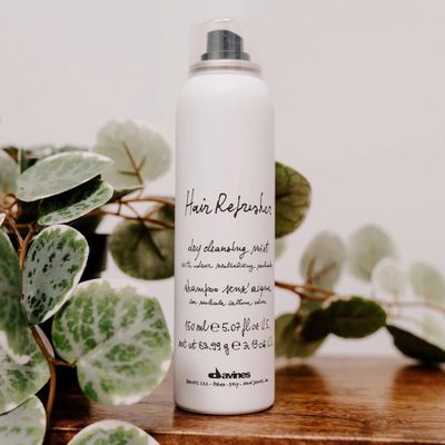Davines Hair Refresher, Dry Cleansing Shampoo, Absorb Excess Oil And Add Volume, 3.13 Fl Oz